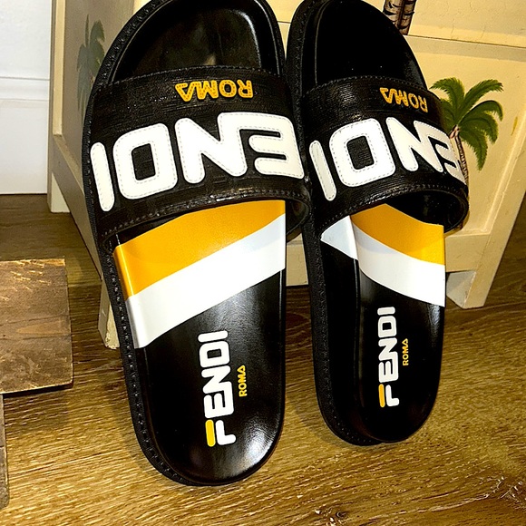 EUC Comfy Fendi Roma Leather slides, never worn outside!( Willing to trade) - Picture 2 of 7